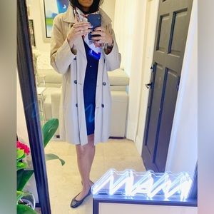 Beige trench size XL